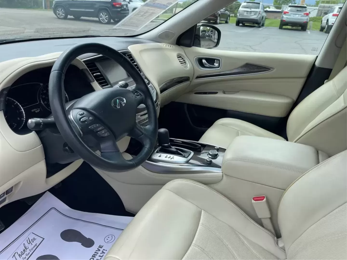 2015 Infiniti QX60 Base (5N1AL0MM9FC) with an Other engine, located at 4508 South Dixie Dr, Moraine, OH, 45439, (937) 908-9800, 39.689976, -84.218452 - Photo#7