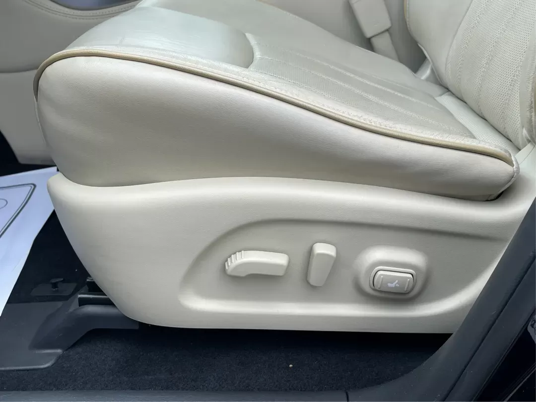 2015 Infiniti QX60 Base (5N1AL0MM9FC) with an Other engine, located at 880 E. National Road, Vandalia, OH, 45377, (937) 908-9800, 39.891918, -84.183594 - 2015 Infiniti QX60 Base - Photo#17