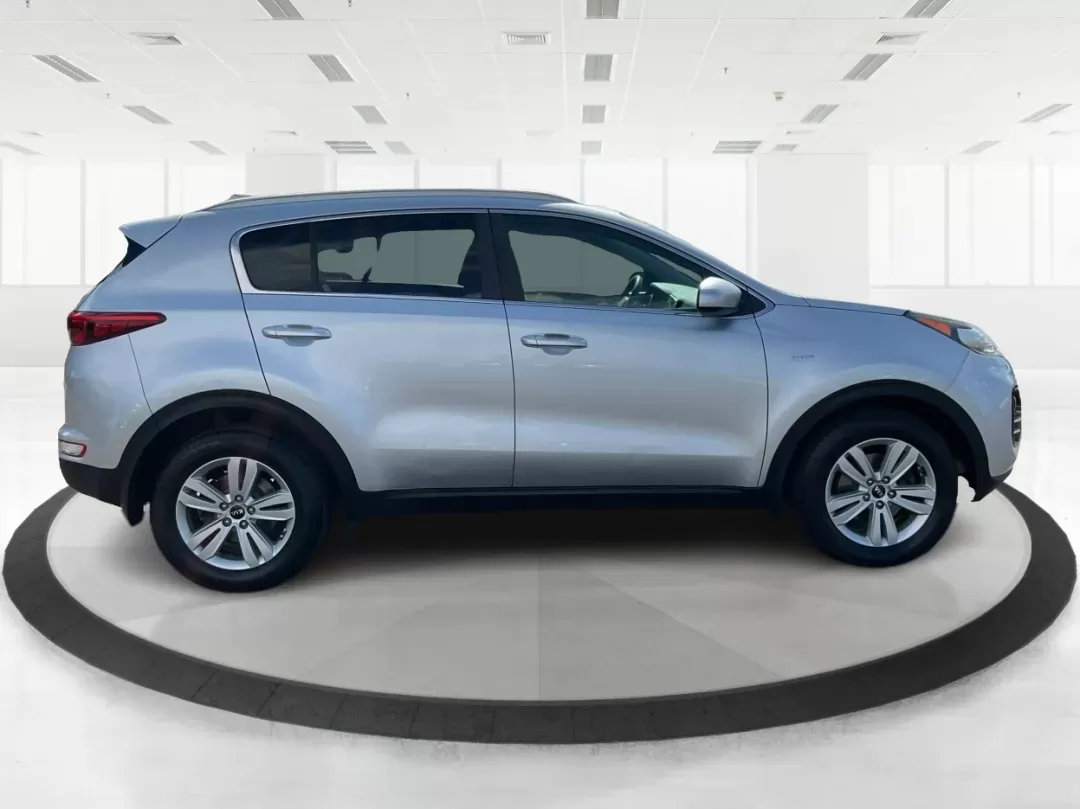 2017 Kia Sportage LX (KNDPMCAC2H7) with an Theta II 2.4L I-4 gasoline direct injection engine, located at 880 E. National Road, Vandalia, OH, 45377, (937) 908-9800, 39.891918, -84.183594 - 2017 Kia Sportage LX - Photo#1