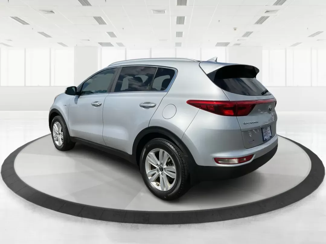 2017 Kia Sportage LX (KNDPMCAC2H7) with an Theta II 2.4L I-4 gasoline direct injection engine, located at 880 E. National Road, Vandalia, OH, 45377, (937) 908-9800, 39.891918, -84.183594 - 2017 Kia Sportage LX - Photo#4