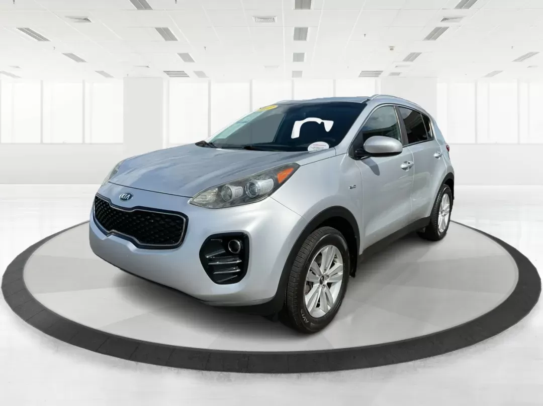 2017 Kia Sportage LX (KNDPMCAC2H7) with an Theta II 2.4L I-4 gasoline direct injection engine, located at 880 E. National Road, Vandalia, OH, 45377, (937) 908-9800, 39.891918, -84.183594 - 2017 Kia Sportage LX - Photo#7