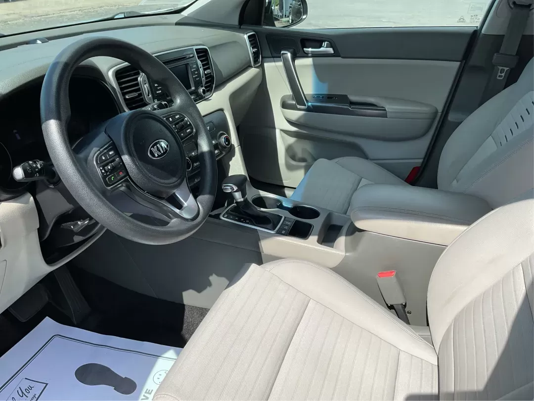 2017 Kia Sportage LX (KNDPMCAC2H7) with an Theta II 2.4L I-4 gasoline direct injection engine, located at 880 E. National Road, Vandalia, OH, 45377, (937) 908-9800, 39.891918, -84.183594 - 2017 Kia Sportage LX - Photo#8