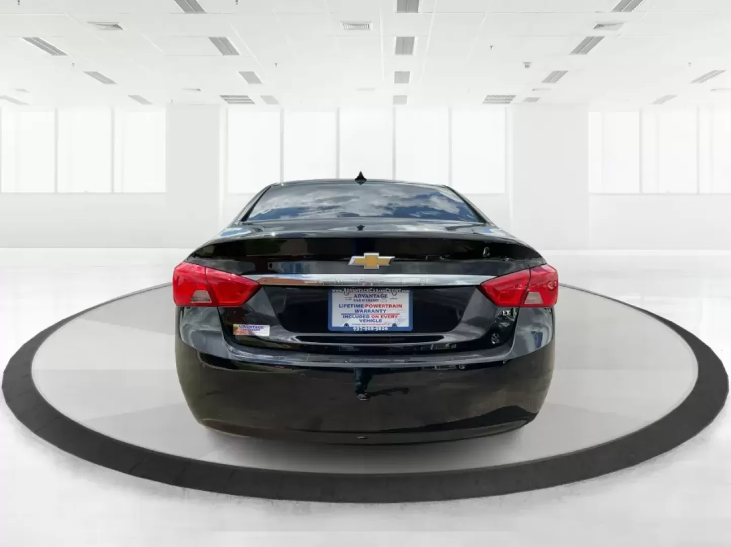 2014 Chevrolet Impala 1LT (1G1115SL6EU) with an ECOTEC 2.5L I-4 gasoline direct injection engine, located at 880 E. National Road, Vandalia, OH, 45377, (937) 908-9800, 39.891918, -84.183594 - Photo#2