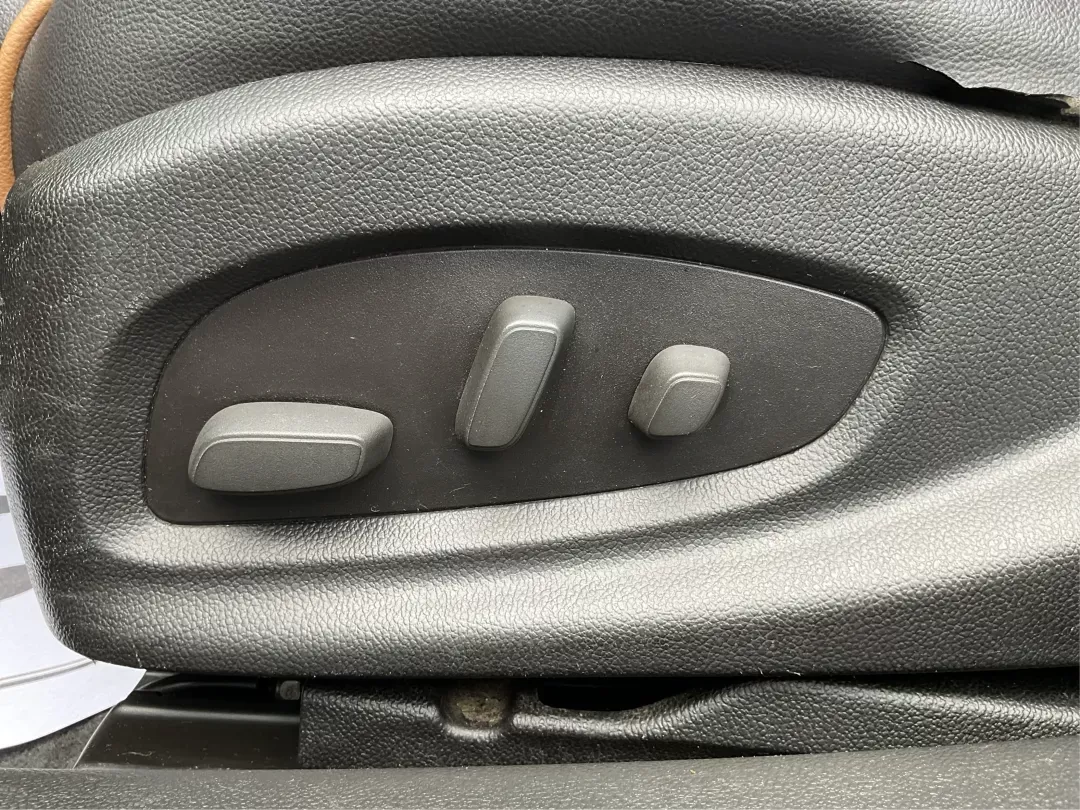 2014 Chevrolet Impala 1LT (1G1115SL6EU) with an ECOTEC 2.5L I-4 gasoline direct injection engine, located at 880 E. National Road, Vandalia, OH, 45377, (937) 908-9800, 39.891918, -84.183594 - 2014 Chevrolet Impala 1LT - Photo#15