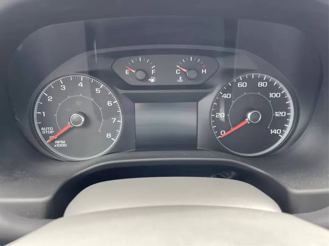 2017 GMC Acadia SLE-1 (1GKKNKLA5HZ) with an 2.5L I-4 gasoline direct injection engine, located at 1230 East Main St, Xenia, OH, 45385, (937) 908-9800, 39.688026, -83.910172 - 2017 GMC Acadia SLE-1 - Photo#14