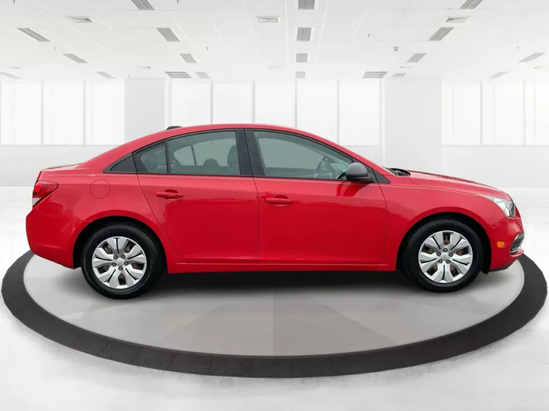2016 Chevrolet Cruze Limited LS (1G1PC5SH5G7) with an Other engine, located at 1230 East Main St, Xenia, OH, 45385, (937) 908-9800, 39.688026, -83.910172 - 2016 Chevrolet Cruze Limited LS - Photo#1