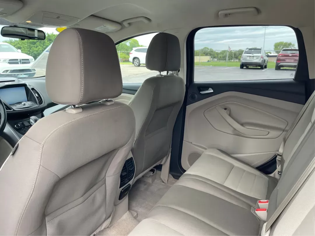 2015 Ford Escape SE (1FMCU9G9XFU) with an Other engine, located at 8750 N County Rd 25A, Piqua, OH, 45356, (937) 908-9800, 40.164391, -84.232513 - 2015 Ford Escape SE - Photo#8