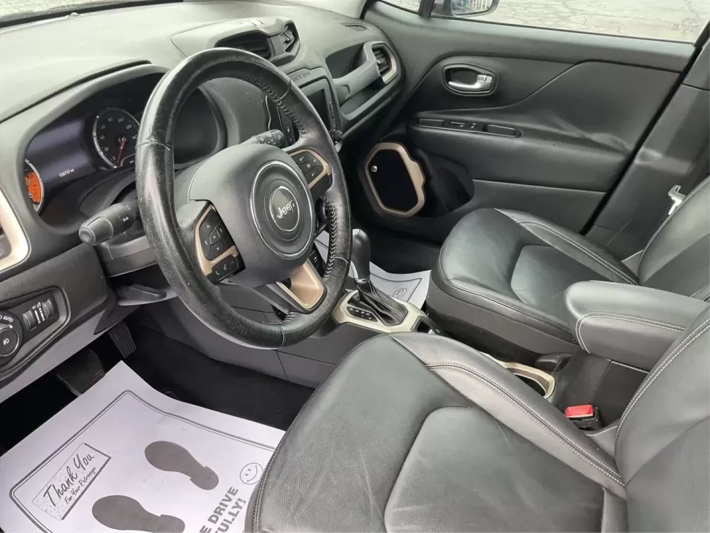 2016 Jeep Renegade Limited (ZACCJADT7GP) with an Tigershark MultiAir 2.4L I-4 variable valve contro engine, located at 880 E. National Road, Vandalia, OH, 45377, (937) 908-9800, 39.891918, -84.183594 - Photo#7