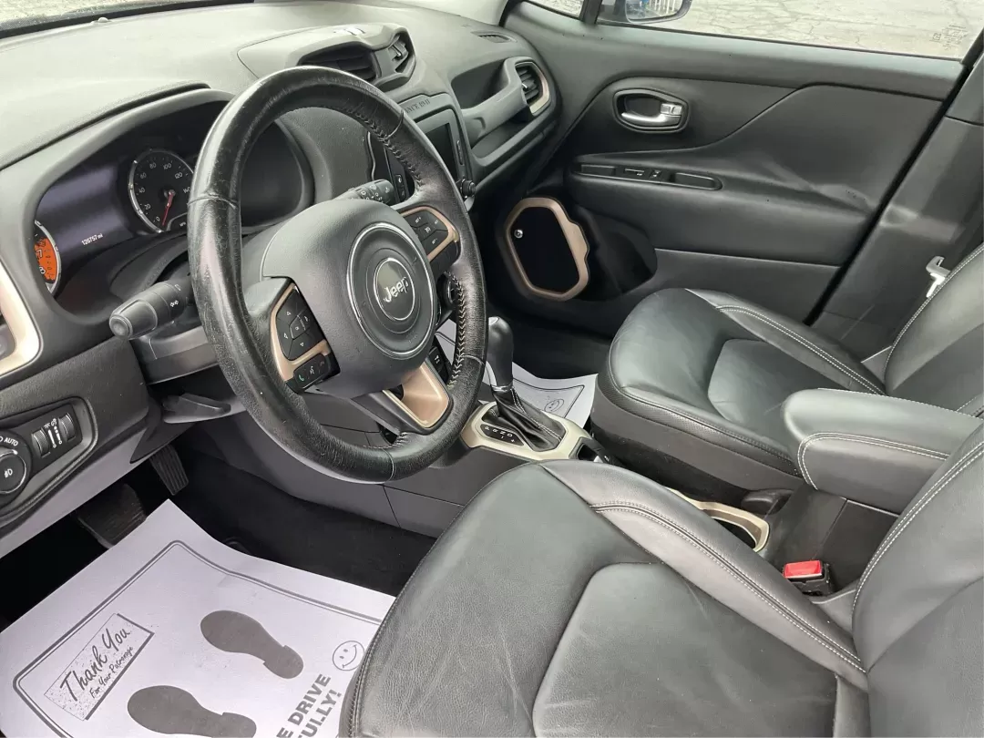 2016 Jeep Renegade Limited (ZACCJADT7GP) with an Tigershark MultiAir 2.4L I-4 variable valve contro engine, located at 8750 N County Rd 25A, Piqua, OH, 45356, (937) 908-9800, 40.164391, -84.232513 - 2016 Jeep Renegade Limited - Photo#7