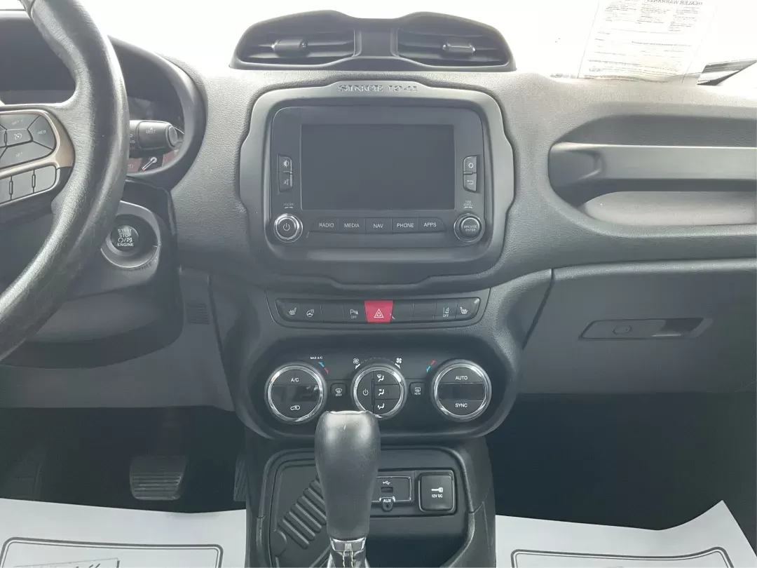 2016 Jeep Renegade Limited (ZACCJADT7GP) with an Tigershark MultiAir 2.4L I-4 variable valve contro engine, located at 8750 N County Rd 25A, Piqua, OH, 45356, (937) 908-9800, 40.164391, -84.232513 - 2016 Jeep Renegade Limited - Photo#11