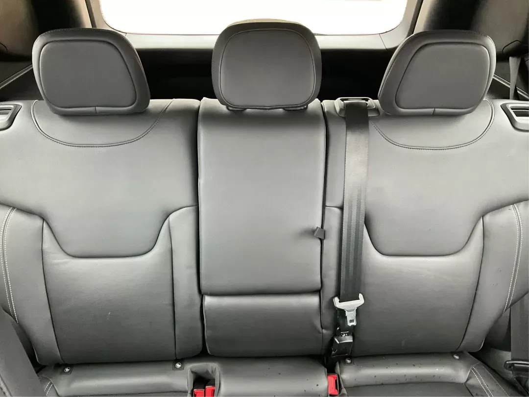 2016 Jeep Renegade Limited (ZACCJADT7GP) with an Tigershark MultiAir 2.4L I-4 variable valve contro engine, located at 8750 N County Rd 25A, Piqua, OH, 45356, (937) 908-9800, 40.164391, -84.232513 - 2016 Jeep Renegade Limited - Photo#12