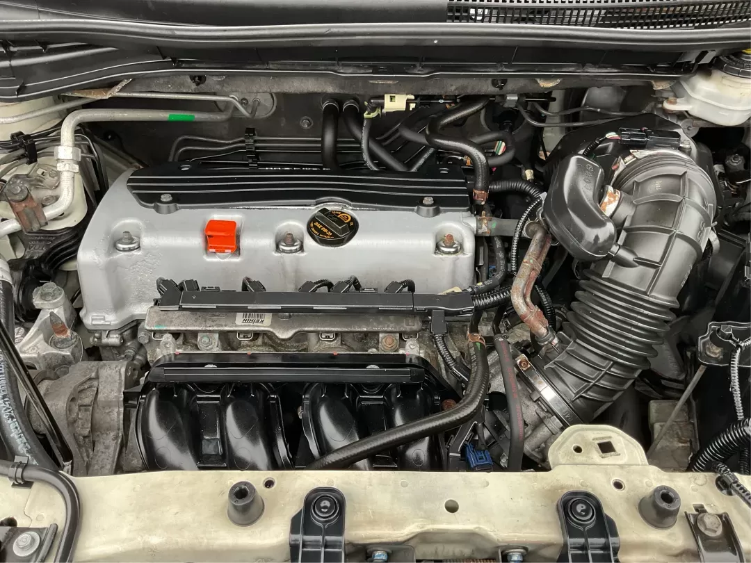 2013 Honda CR-V LX (5J6RM3H37DL) with an 2.4L I-4 DOHC engine, located at 401 Woodman Dr, Riverside, OH, 45431, (937) 908-9800, 39.760899, -84.123421 - 2013 Honda CR-V LX - Photo#10