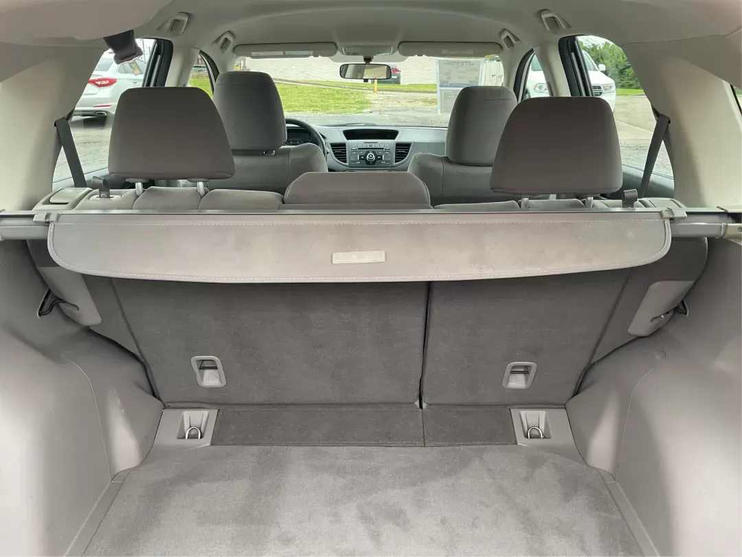 2013 Honda CR-V LX (5J6RM3H37DL) with an 2.4L I-4 DOHC engine, located at 401 Woodman Dr, Riverside, OH, 45431, (937) 908-9800, 39.760899, -84.123421 - 2013 Honda CR-V LX - Photo#11