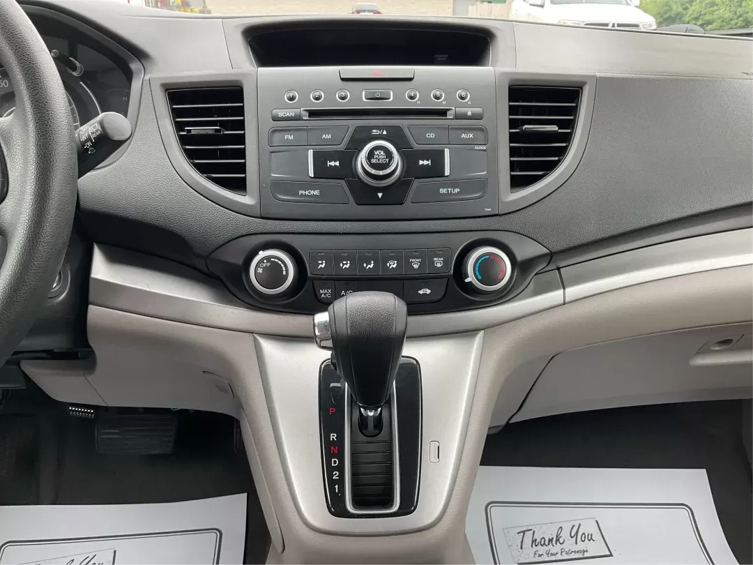 2013 Honda CR-V LX (5J6RM3H37DL) with an 2.4L I-4 DOHC engine, located at 401 Woodman Dr, Riverside, OH, 45431, (937) 908-9800, 39.760899, -84.123421 - 2013 Honda CR-V LX - Photo#12