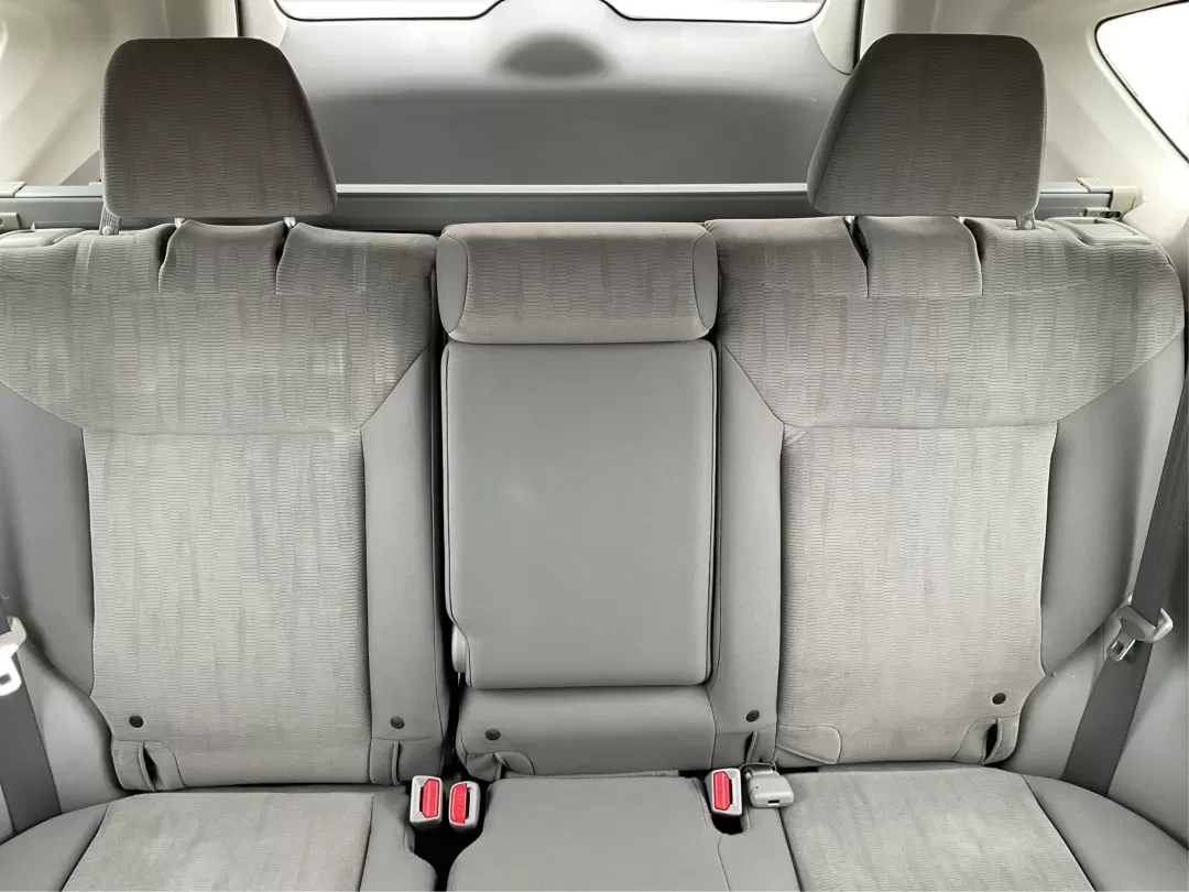 2013 Honda CR-V LX (5J6RM3H37DL) with an 2.4L I-4 DOHC engine, located at 401 Woodman Dr, Riverside, OH, 45431, (937) 908-9800, 39.760899, -84.123421 - 2013 Honda CR-V LX - Photo#13