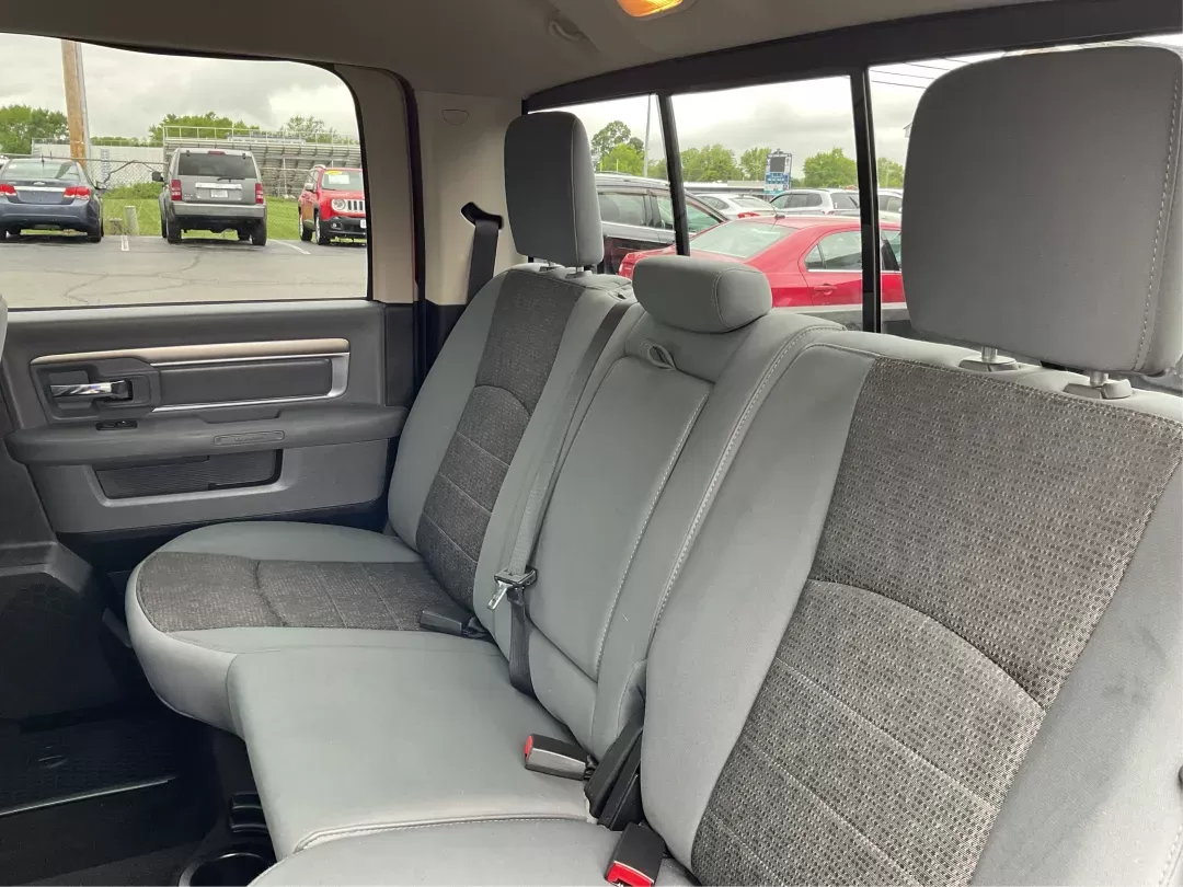 2014 Ram 1500 Lone Star (1C6RR7LT9ES) with an Other engine, located at 1230 East Main St, Xenia, OH, 45385, (937) 908-9800, 39.688026, -83.910172 - 2014 Ram 1500 Lone Star - Photo#9