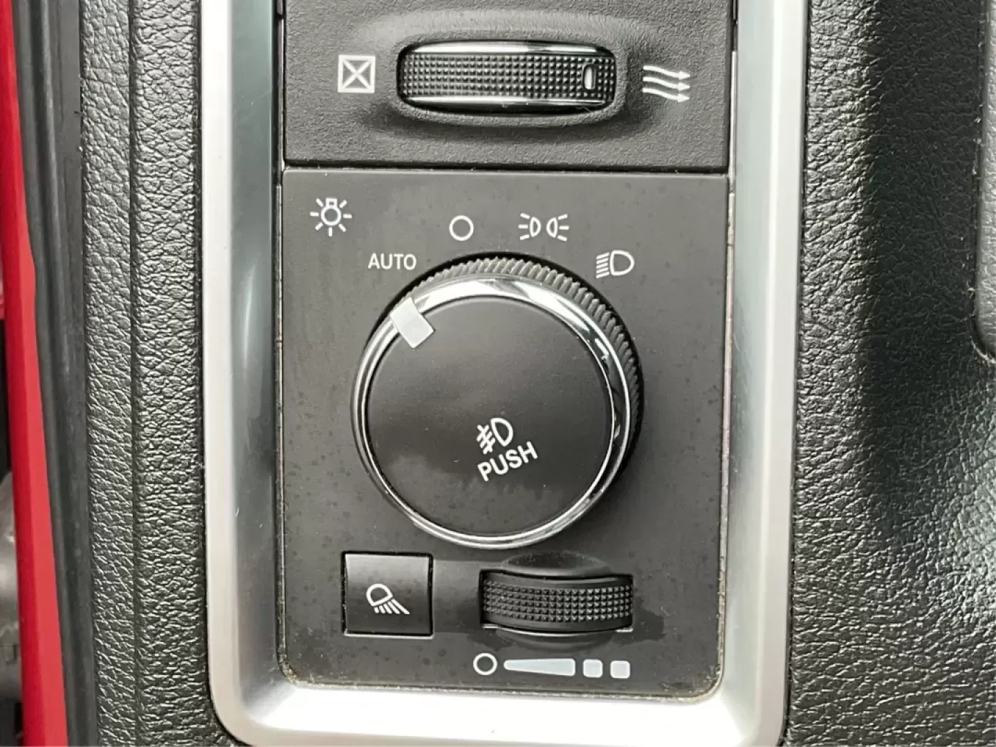2014 Ram 1500 Lone Star (1C6RR7LT9ES) with an Other engine, located at 1230 East Main St, Xenia, OH, 45385, (937) 908-9800, 39.688026, -83.910172 - Photo#15