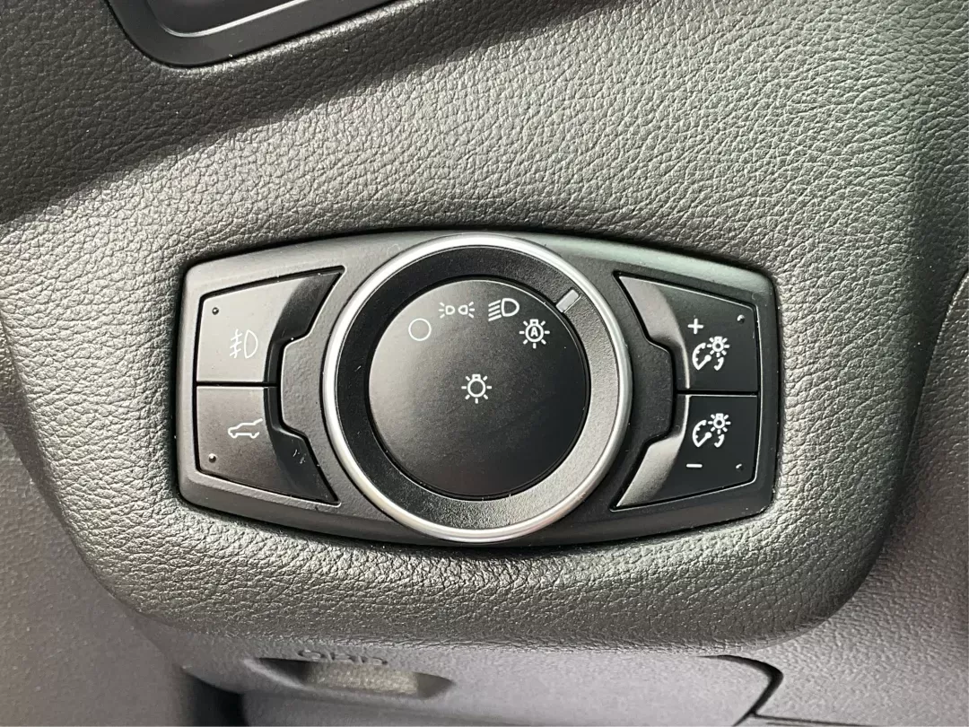 2017 Ford Escape SE (1FMCU9GD0HU) with an Other engine, located at 880 E. National Road, Vandalia, OH, 45377, (937) 908-9800, 39.891918, -84.183594 - Photo#16