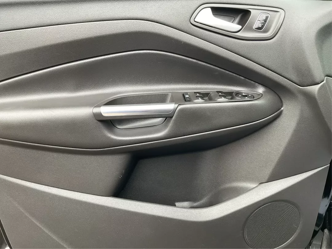 2017 Ford Escape SE (1FMCU9GD0HU) with an Other engine, located at 880 E. National Road, Vandalia, OH, 45377, (937) 908-9800, 39.891918, -84.183594 - Photo#18