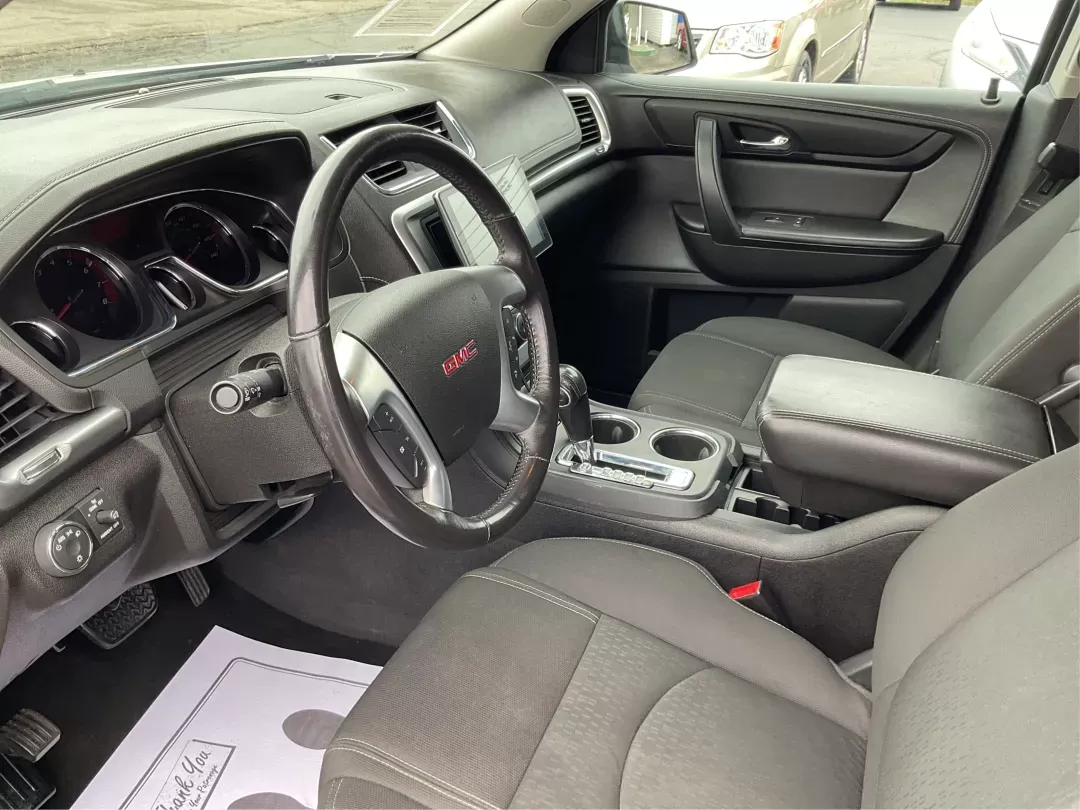 2016 GMC Acadia SLE-2 (1GKKRPKD7GJ) with an 3.6L V-6 gasoline direct injection engine, located at 8750 N County Rd 25A, Piqua, OH, 45356, (937) 908-9800, 40.164391, -84.232513 - 2016 GMC Acadia SLE-2 - Photo#8