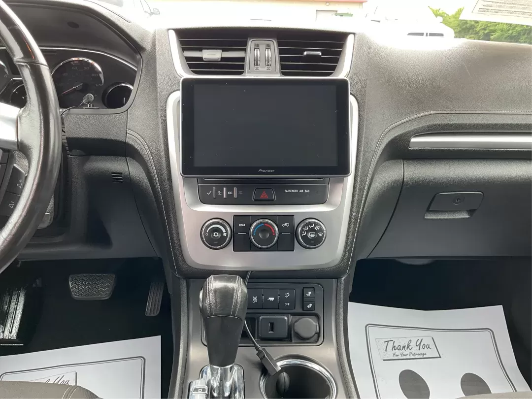 2016 GMC Acadia SLE-2 (1GKKRPKD7GJ) with an 3.6L V-6 gasoline direct injection engine, located at 8750 N County Rd 25A, Piqua, OH, 45356, (937) 908-9800, 40.164391, -84.232513 - 2016 GMC Acadia SLE-2 - Photo#12
