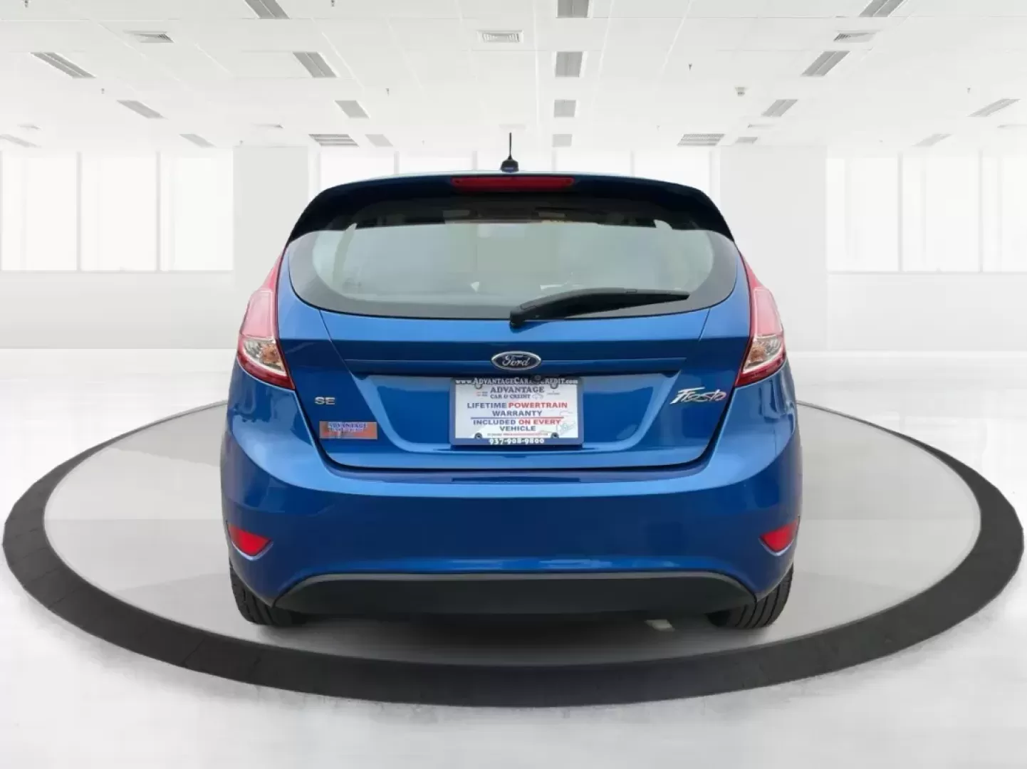 2018 Ford Fiesta SE (3FADP4EJ2JM) with an 1.6L I-4 DOHC engine, located at 8750 N County Rd 25A, Piqua, OH, 45356, (937) 908-9800, 40.164391, -84.232513 - Photo#3
