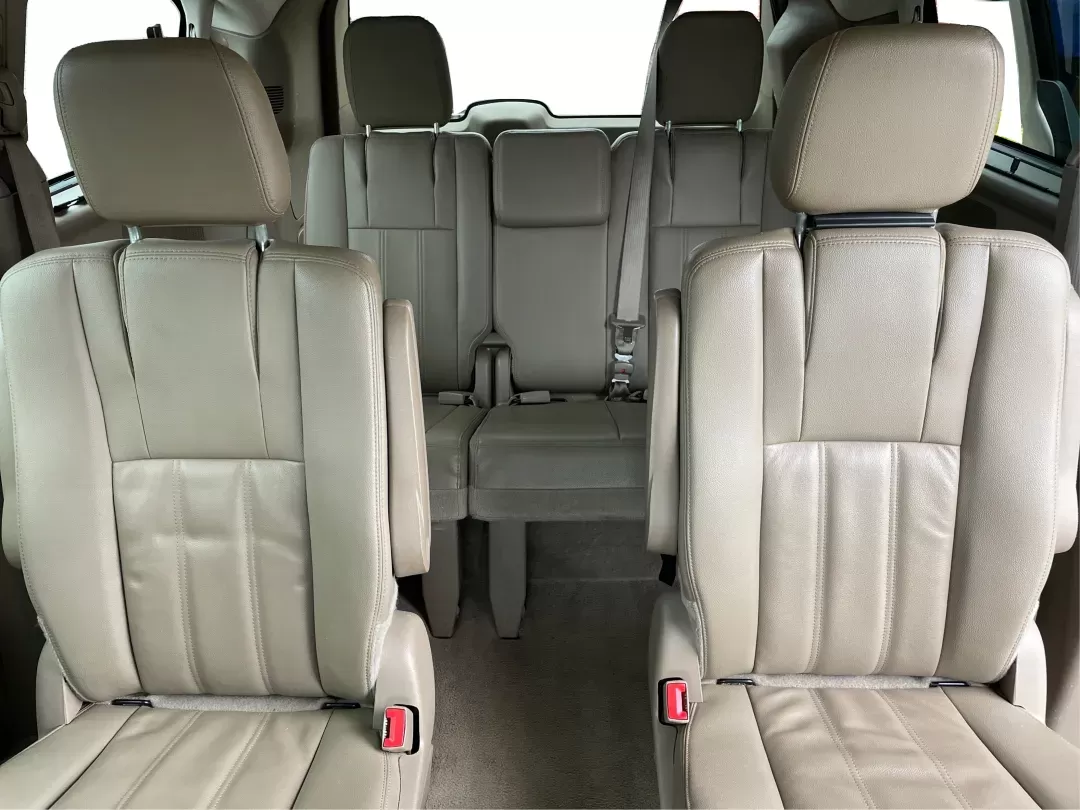 2016 Chrysler Town and Country Touring (2C4RC1BG8GR) with an Pentastar 3.6L V-6 DOHC engine, located at 880 E. National Road, Vandalia, OH, 45377, (937) 908-9800, 39.891918, -84.183594 - 2016 Chrysler Town and Country Touring - Photo#13