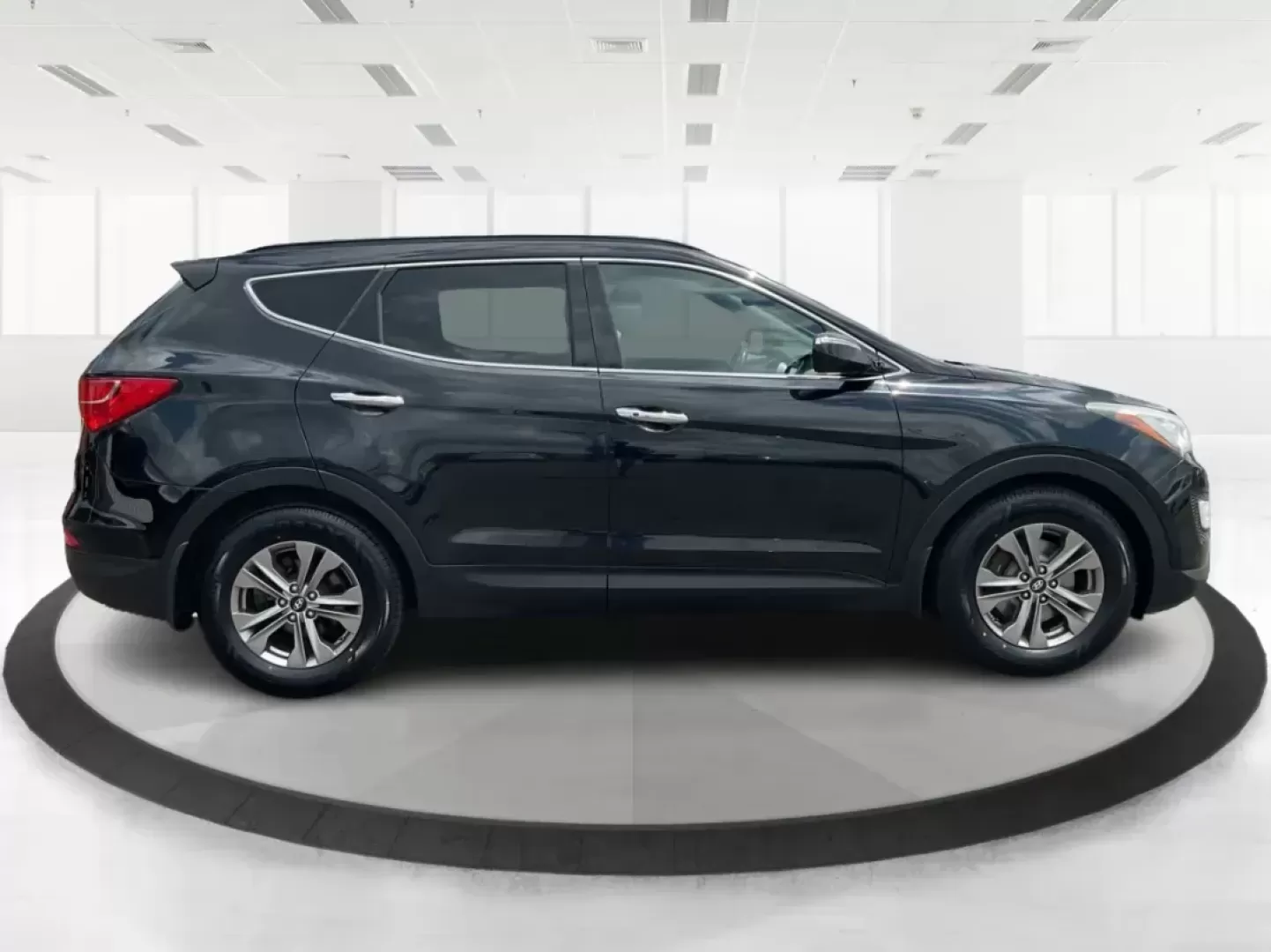 2015 Hyundai Santa Fe Sport 2.4L (5XYZUDLB2FG) with an Theta II 2.4L I-4 gasoline direct injection engine, located at 8750 N County Rd 25A, Piqua, OH, 45356, (937) 908-9800, 40.164391, -84.232513 - Photo#1