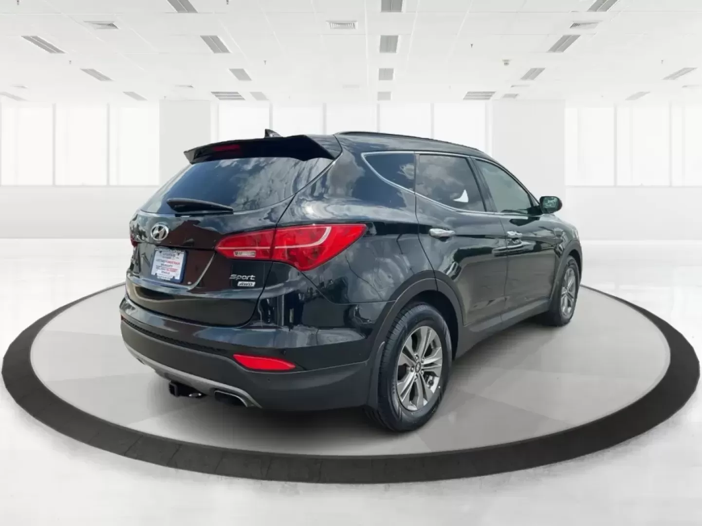 2015 Hyundai Santa Fe Sport 2.4L (5XYZUDLB2FG) with an Theta II 2.4L I-4 gasoline direct injection engine, located at 8750 N County Rd 25A, Piqua, OH, 45356, (937) 908-9800, 40.164391, -84.232513 - Photo#2