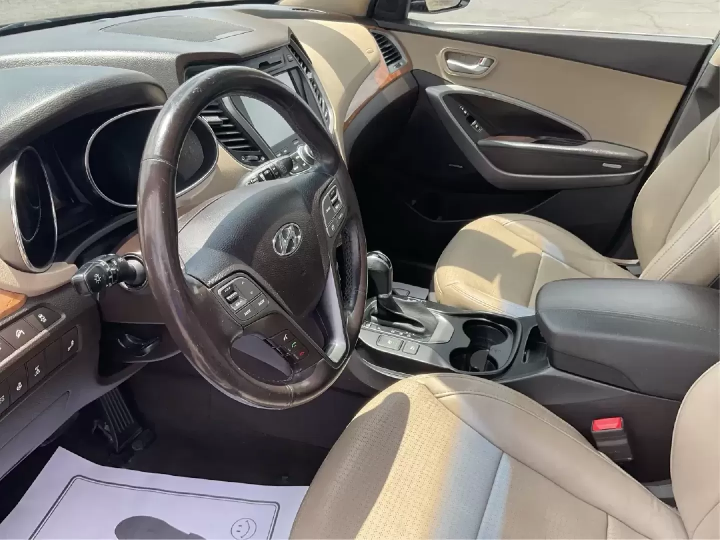 2015 Hyundai Santa Fe Sport 2.4L (5XYZUDLB2FG) with an Theta II 2.4L I-4 gasoline direct injection engine, located at 8750 N County Rd 25A, Piqua, OH, 45356, (937) 908-9800, 40.164391, -84.232513 - Photo#8