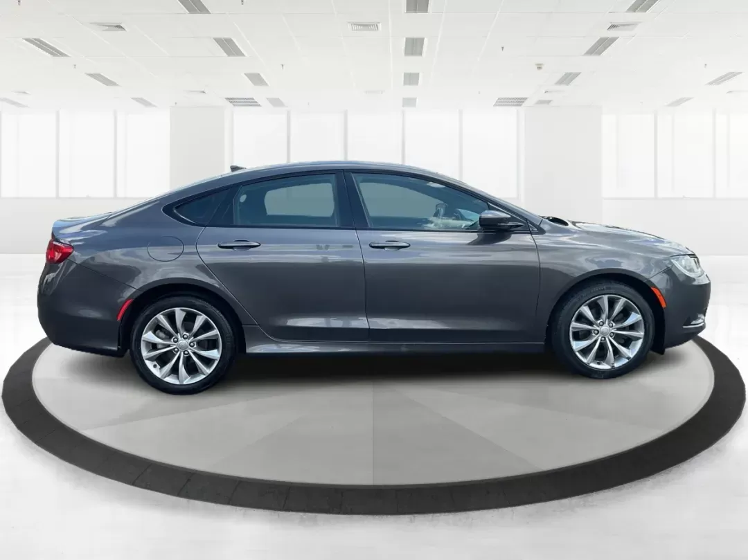 2015 Chrysler 200 S (1C3CCCBB2FN) with an Other engine, located at 880 E. National Road, Vandalia, OH, 45377, (937) 908-9800, 39.891918, -84.183594 - Photo#1