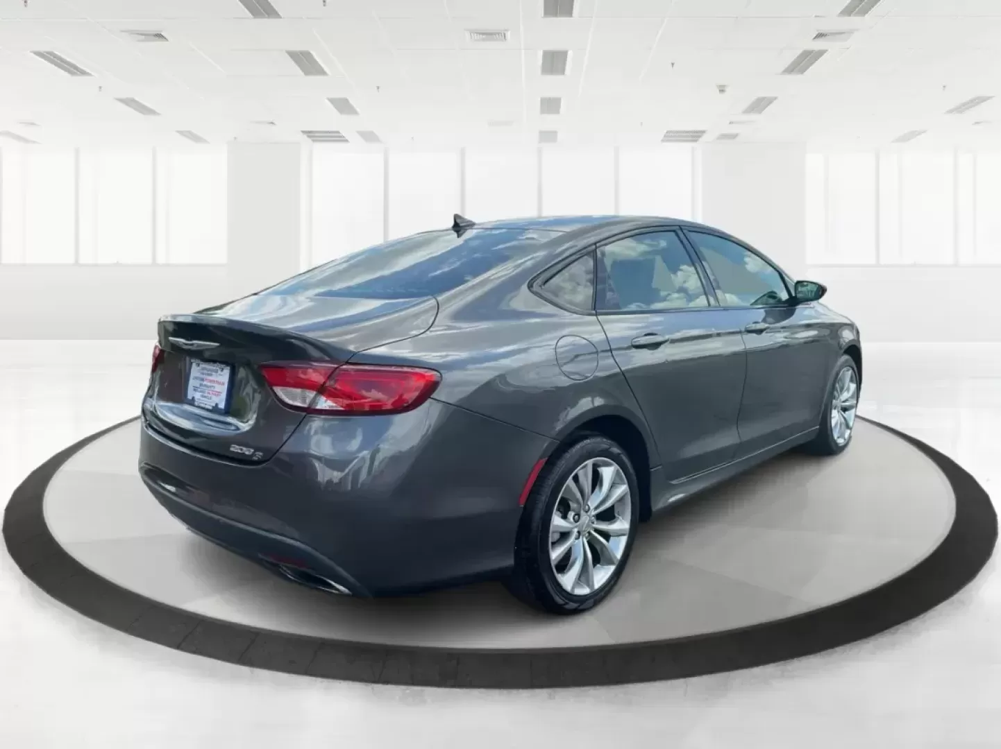 2015 Chrysler 200 S (1C3CCCBB2FN) with an Other engine, located at 880 E. National Road, Vandalia, OH, 45377, (937) 908-9800, 39.891918, -84.183594 - Photo#2