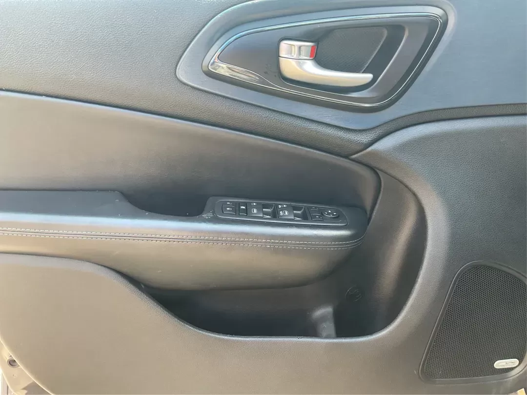 2015 Chrysler 200 S (1C3CCCBB2FN) with an Other engine, located at 880 E. National Road, Vandalia, OH, 45377, (937) 908-9800, 39.891918, -84.183594 - Photo#18
