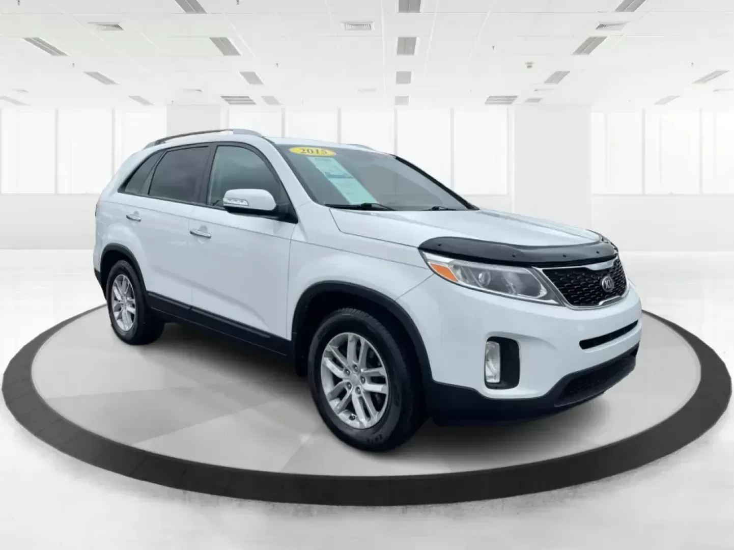 2015 Kia Sorento LX (5XYKT4A61FG) with an 2.4L I-4 gasoline direct injection engine, located at 8750 N County Rd 25A, Piqua, OH, 45356, (937) 908-9800, 40.164391, -84.232513 - Photo#0
