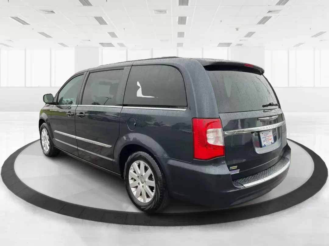 2013 Chrysler Town and Country Touring (2C4RC1BG5DR) with an Pentastar 3.6L V-6 DOHC engine, located at 4508 South Dixie Dr, Moraine, OH, 45439, (937) 908-9800, 39.689976, -84.218452 - 2013 Chrysler Town and Country Touring - Photo#4