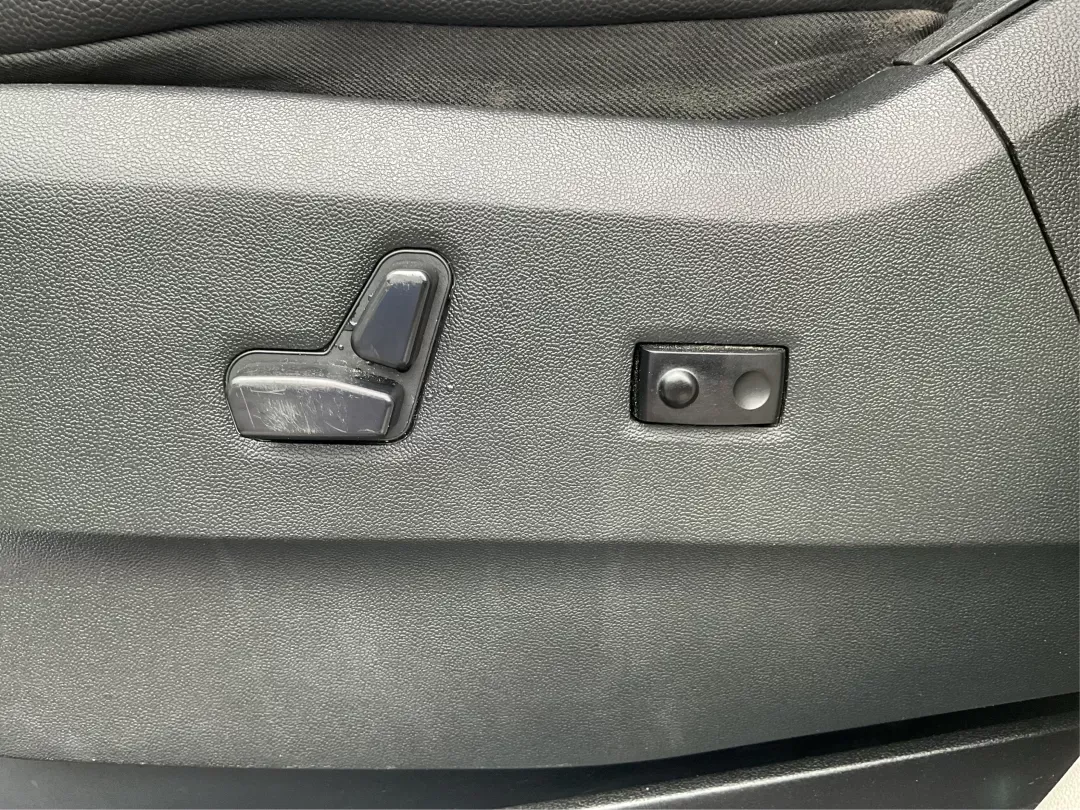 2013 Chrysler Town and Country Touring (2C4RC1BG5DR) with an Pentastar 3.6L V-6 DOHC engine, located at 4508 South Dixie Dr, Moraine, OH, 45439, (937) 908-9800, 39.689976, -84.218452 - 2013 Chrysler Town and Country Touring - Photo#17