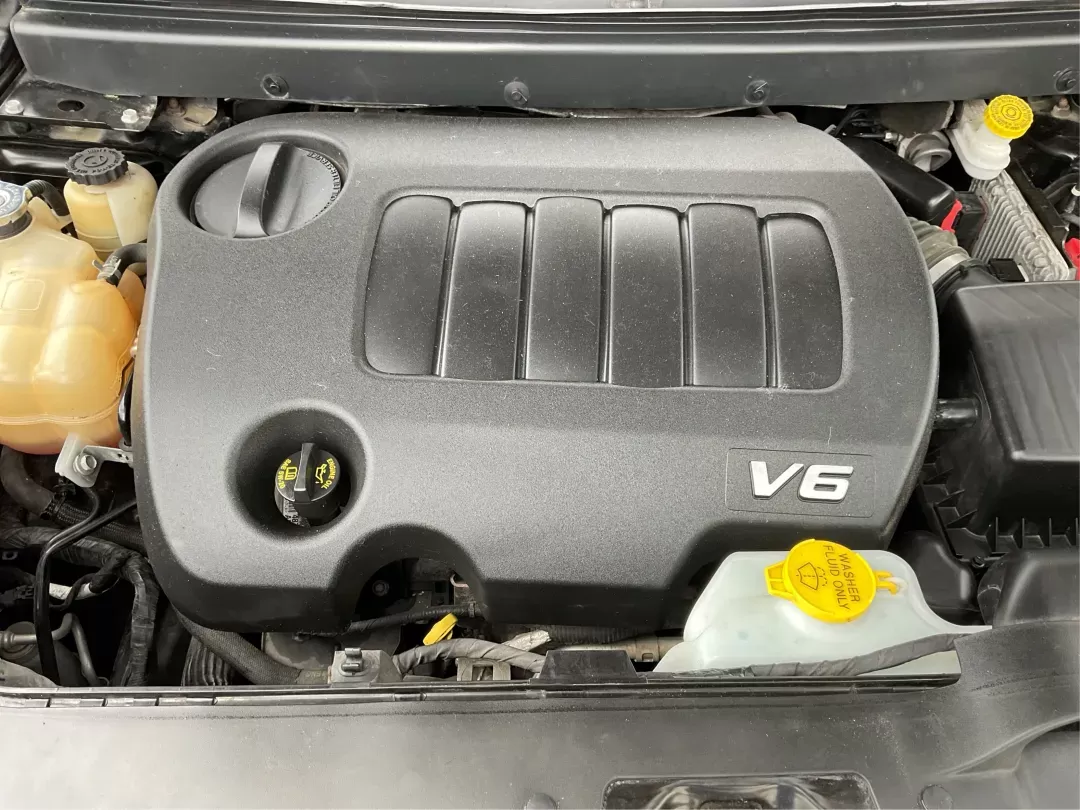 2018 Dodge Journey GT AWD (3C4PDDEG6JT) with an Pentastar 3.6L V-6 DOHC engine, located at 8750 N County Rd 25A, Piqua, OH, 45356, (937) 908-9800, 40.164391, -84.232513 - 2018 Dodge Journey GT AWD - Photo#10