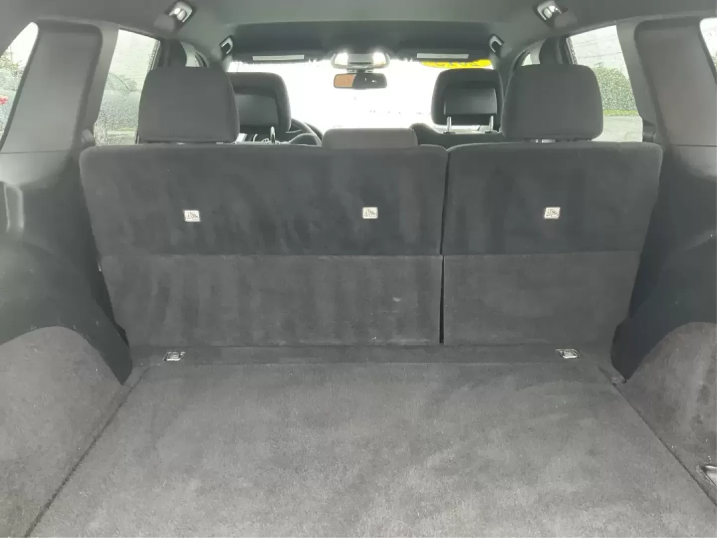 2015 Jeep Grand Cherokee Laredo (1C4RJFAG7FC) with an 3.6L V-6 DOHC engine, located at 8750 N County Rd 25A, Piqua, OH, 45356, (937) 908-9800, 40.164391, -84.232513 - Photo#11