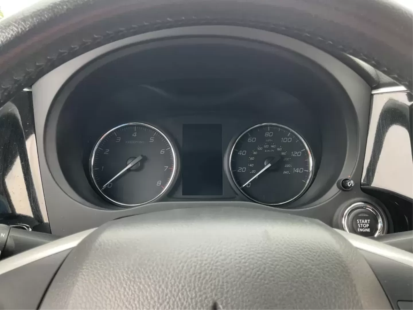 2015 Mitsubishi Outlander SE (JA4AZ3A31FZ) with an 2.4L I-4 variable valve control engine, located at 1230 East Main St, Xenia, OH, 45385, (937) 908-9800, 39.688026, -83.910172 - Photo#14