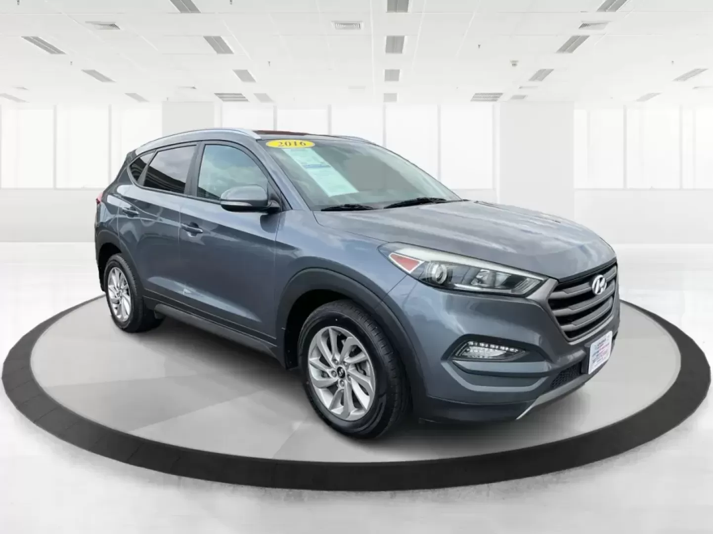 2016 Hyundai Tucson Eco (KM8J3CA24GU) with an 1.6L I-4 gasoline direct injection engine, located at 8750 N County Rd 25A, Piqua, OH, 45356, (937) 908-9800, 40.164391, -84.232513 - 2016 Hyundai Tucson Eco - Photo#0