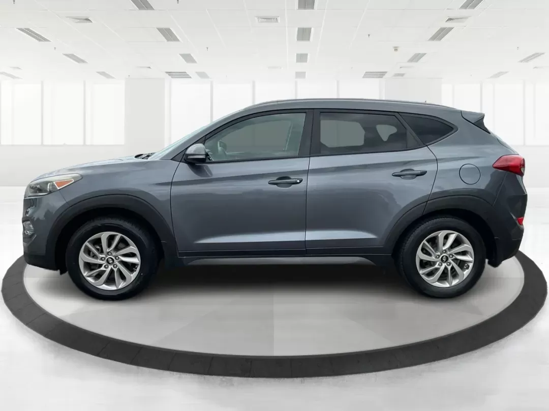 2016 Hyundai Tucson Eco (KM8J3CA24GU) with an 1.6L I-4 gasoline direct injection engine, located at 8750 N County Rd 25A, Piqua, OH, 45356, (937) 908-9800, 40.164391, -84.232513 - 2016 Hyundai Tucson Eco - Photo#5