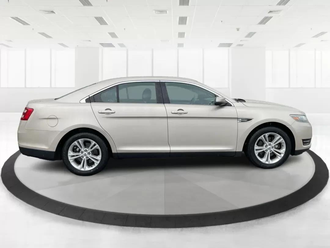 2017 Ford Taurus SEL (1FAHP2E86HG) with an EcoBoost 2L I-4 gasoline direct injection engine, located at 4508 South Dixie Dr, Moraine, OH, 45439, (937) 908-9800, 39.689976, -84.218452 - 2017 Ford Taurus SEL - Photo#1