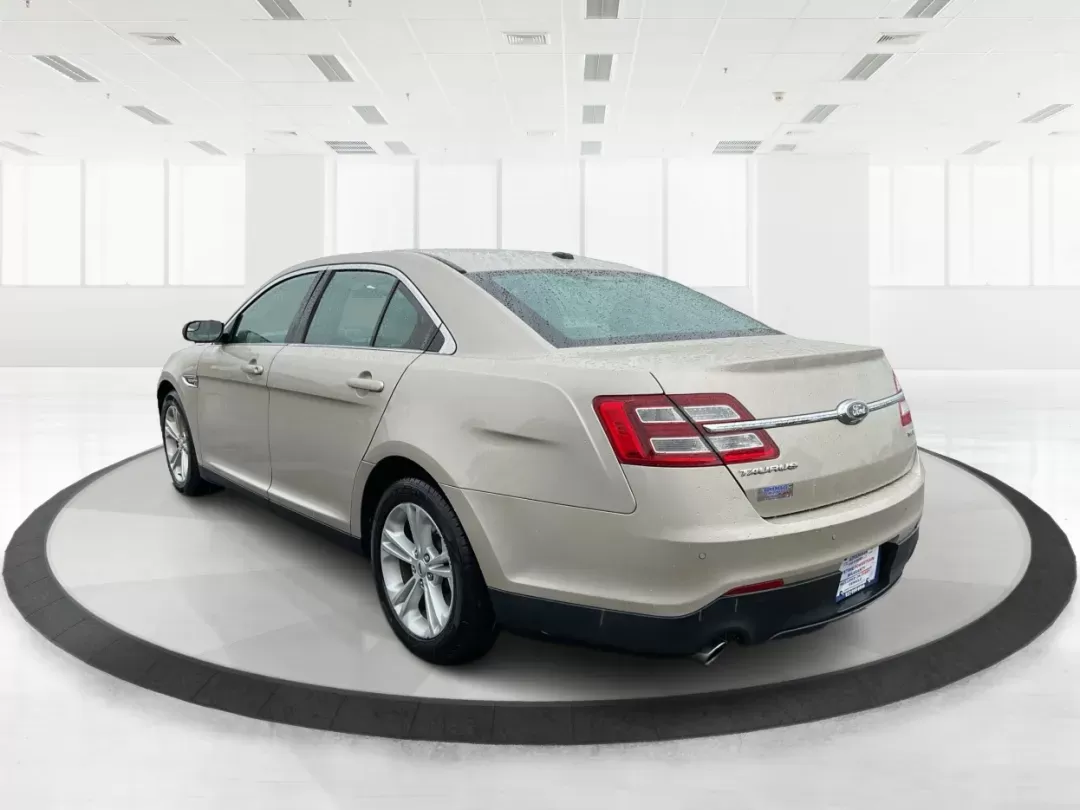 2017 Ford Taurus SEL (1FAHP2E86HG) with an EcoBoost 2L I-4 gasoline direct injection engine, located at 4508 South Dixie Dr, Moraine, OH, 45439, (937) 908-9800, 39.689976, -84.218452 - 2017 Ford Taurus SEL - Photo#4