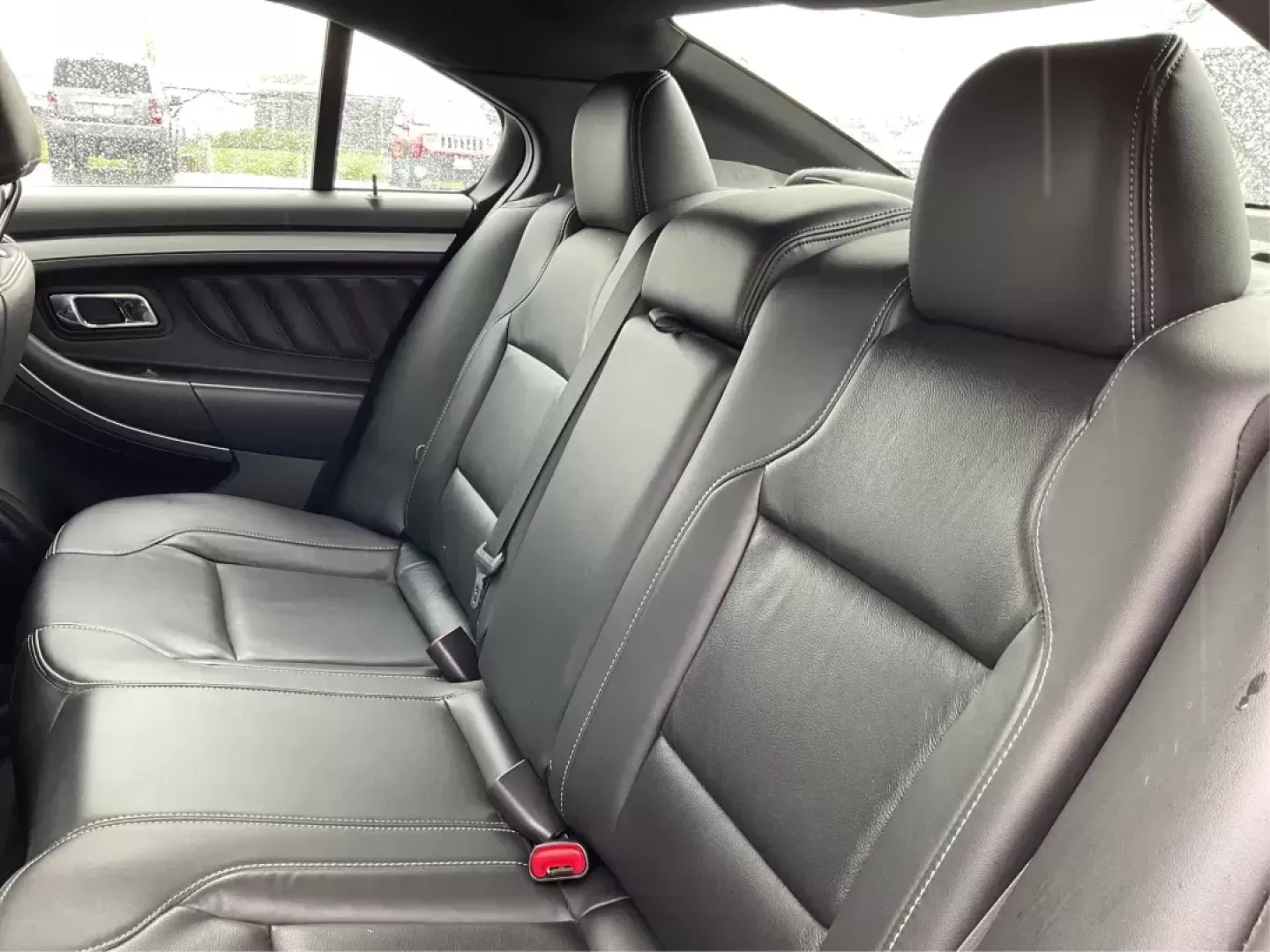 2017 Ford Taurus SEL (1FAHP2E86HG) with an EcoBoost 2L I-4 gasoline direct injection engine, located at 4508 South Dixie Dr, Moraine, OH, 45439, (937) 908-9800, 39.689976, -84.218452 - 2017 Ford Taurus SEL - Photo#9