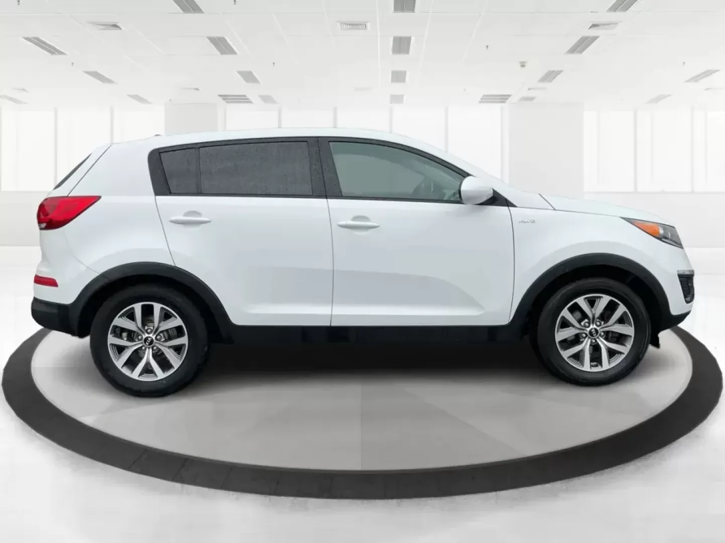 2015 Kia Sportage LX (KNDPBCAC3F7) with an Other engine, located at 1230 East Main St, Xenia, OH, 45385, (937) 908-9800, 39.688026, -83.910172 - Photo#1