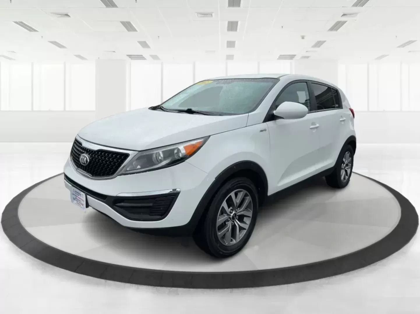 2015 Kia Sportage LX (KNDPBCAC3F7) with an Other engine, located at 1230 East Main St, Xenia, OH, 45385, (937) 908-9800, 39.688026, -83.910172 - Photo#7