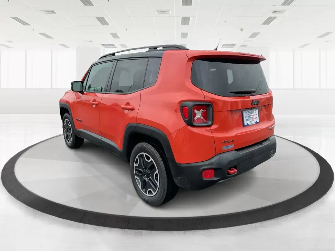 2016 Jeep Renegade Trailhawk (ZACCJBCT1GP) with an Tigershark MultiAir 2.4L I-4 variable valve contro engine, located at 1099 N County Rd 25A , Troy, OH, 45373, (937) 908-9800, 40.057079, -84.212883 - 2016 Jeep Renegade Trailhawk - Photo#4