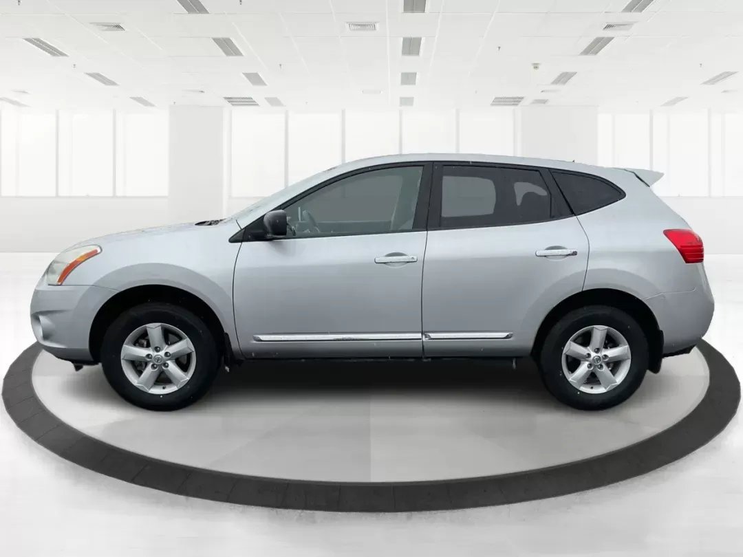 2012 Nissan Rogue S (JN8AS5MT2CW) with an 2.5L I-4 DOHC engine, located at 1951 S Dayton Lakeview Rd., New Carlisle, OH, 45344, (937) 908-9800, 39.890999, -84.050255 - 2012 Nissan Rogue S - Photo#5