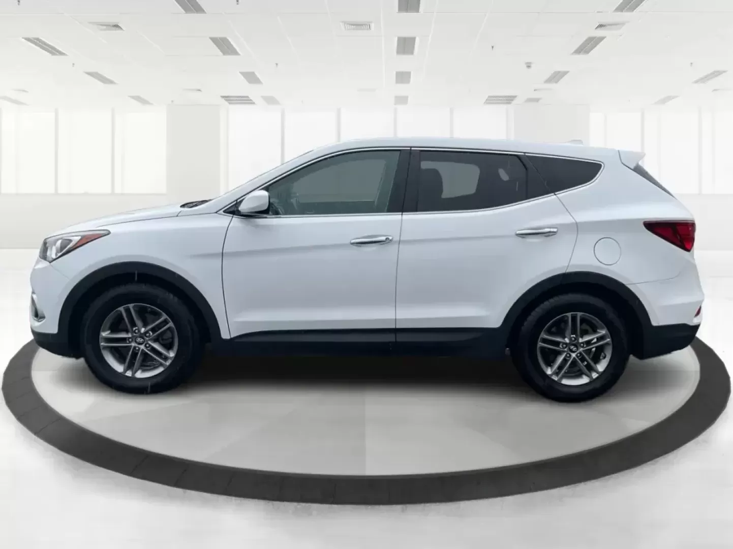 2017 Hyundai Santa Fe Sport 2.4L (5NMZT3LB8HH) with an Theta II 2.4L I-4 gasoline direct injection engine, located at 1184 Kauffman Ave, Fairborn, OH, 45324, (937) 908-9800, 39.807072, -84.030914 - 2017 Hyundai Santa Fe Sport 2.4L - Photo#5