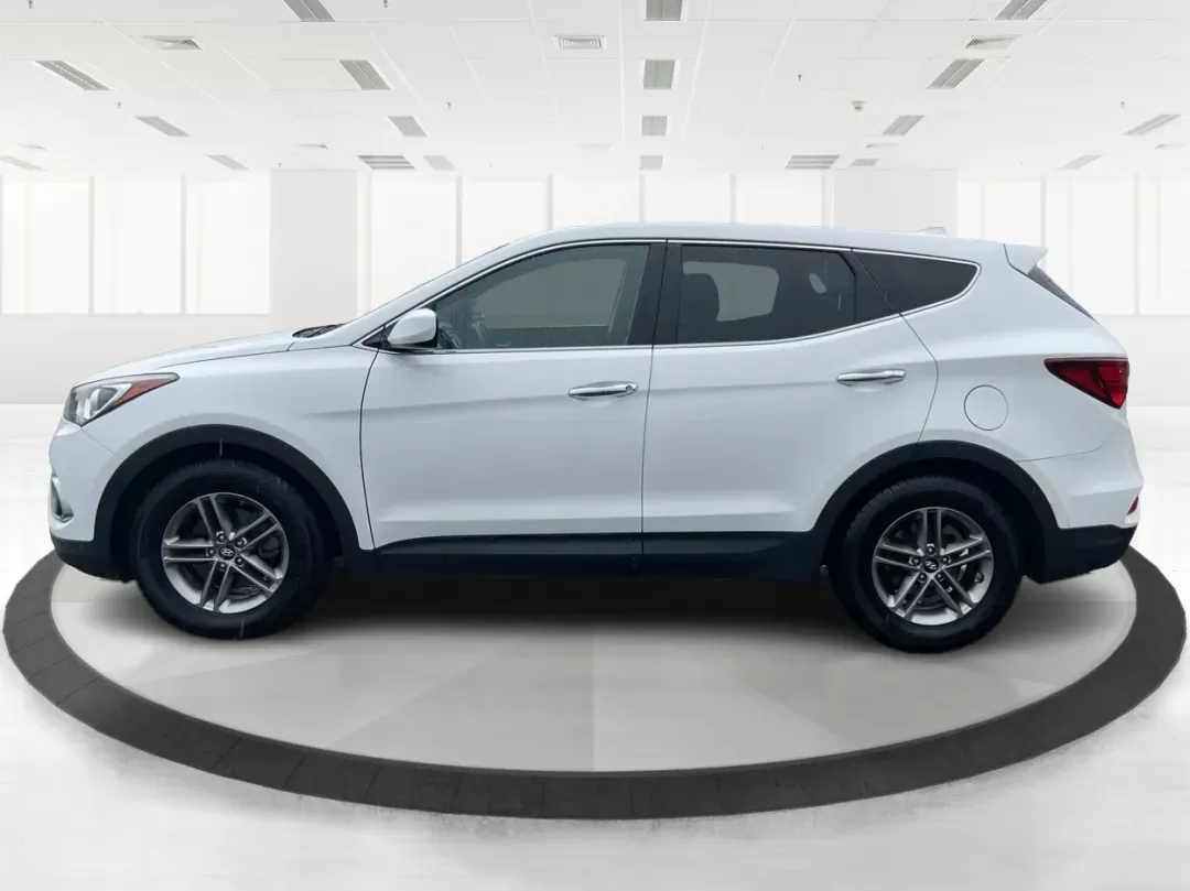 2017 Hyundai Santa Fe Sport 2.4L (5NMZT3LB8HH) with an Theta II 2.4L I-4 gasoline direct injection engine, located at 1184 Kauffman Ave, Fairborn, OH, 45324, (937) 908-9800, 39.807072, -84.030914 - 2017 Hyundai Santa Fe Sport 2.4L - Photo#5